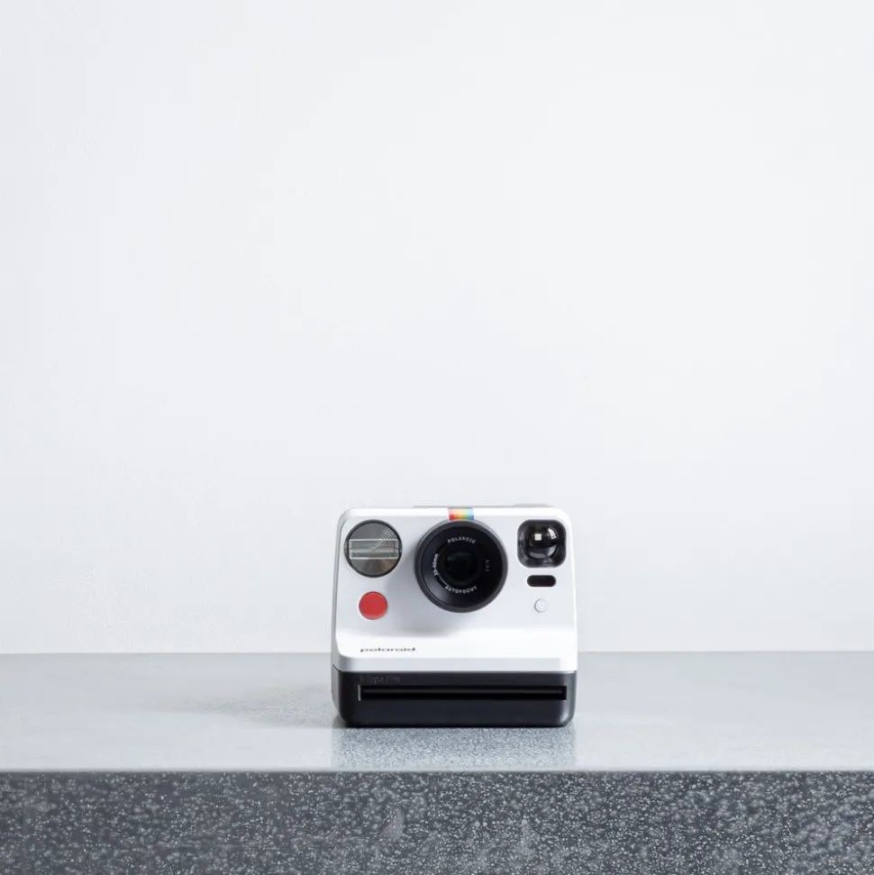 Appareil photo Polaroid Now - Noir & Blanc