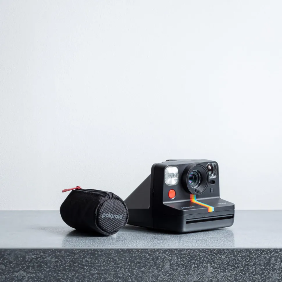 Appareil photo retro Polaroid Now + - Noir