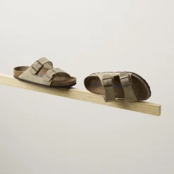 Birkenstock - Sandales Lit de pied souple Arizona - Taupe