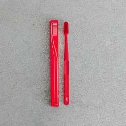 Brosse à dents - Rouge