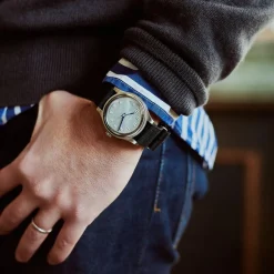 Montre LMM-H01 : HODINKEE (Mécanique)