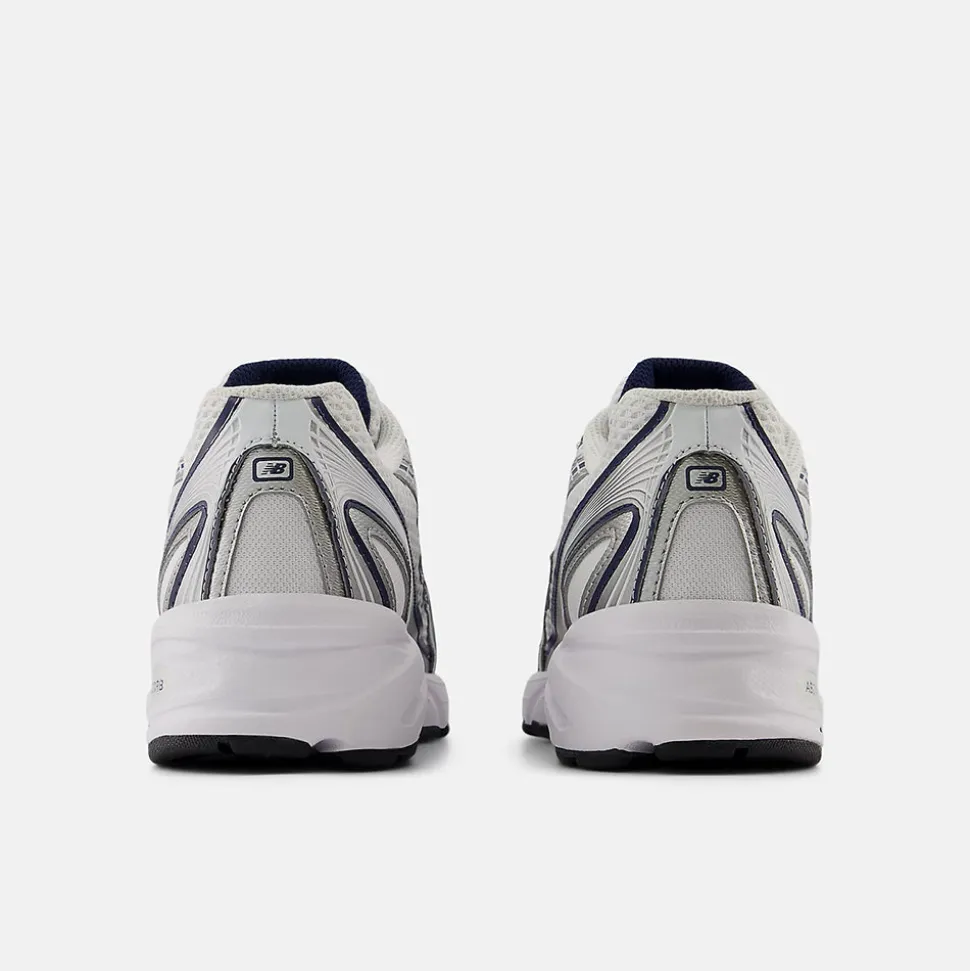 New Balance - U740WN2 - Gris/Bleu Marine