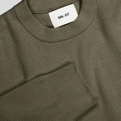 NN. 07 - Pull Danny - Kaki