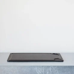Planche à découper en fibres de bois et résine alimentaire