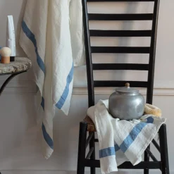 Serviette de bain en lin - Nid d'abeille - Bande Bleu Paros