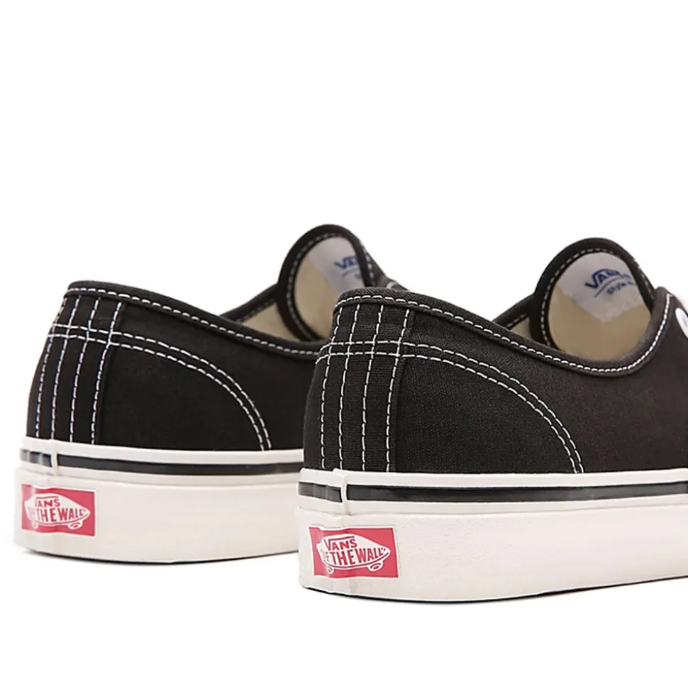 Vans - Authentic 44 DX - Noir