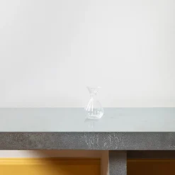 Vase pichet en verre strié Inku - Transparent